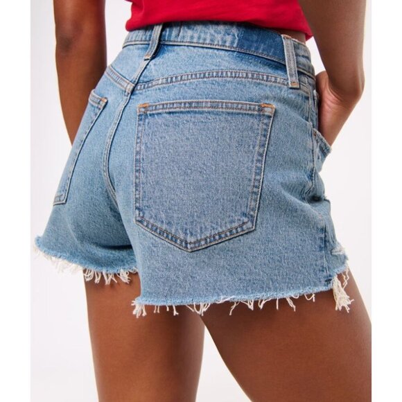Abercrombie Curve Love High Rise Mom Short Medium Wash Size 33 - Picture 2 of 9